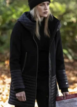 DC’S LEGENDS OF TOMORROW S05 (SARA LANCE) CAITY LOTZ BACK COAT