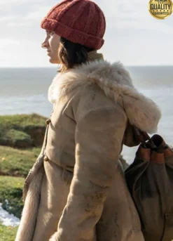 His Dark Materials S02 Lyra Belacqua Fur Coat