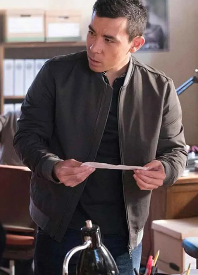 HOW TO GET AWAY WITH MURDER (OLIVER HAMPTON) CONRAD RICAMORA GREY COTTON JACKET