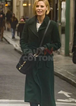Modern Family Julie Bowen Green Coat