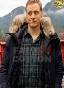 Resident Alien Alan Tudyk ( Harry Vanderspeigle ) Fur Jacket