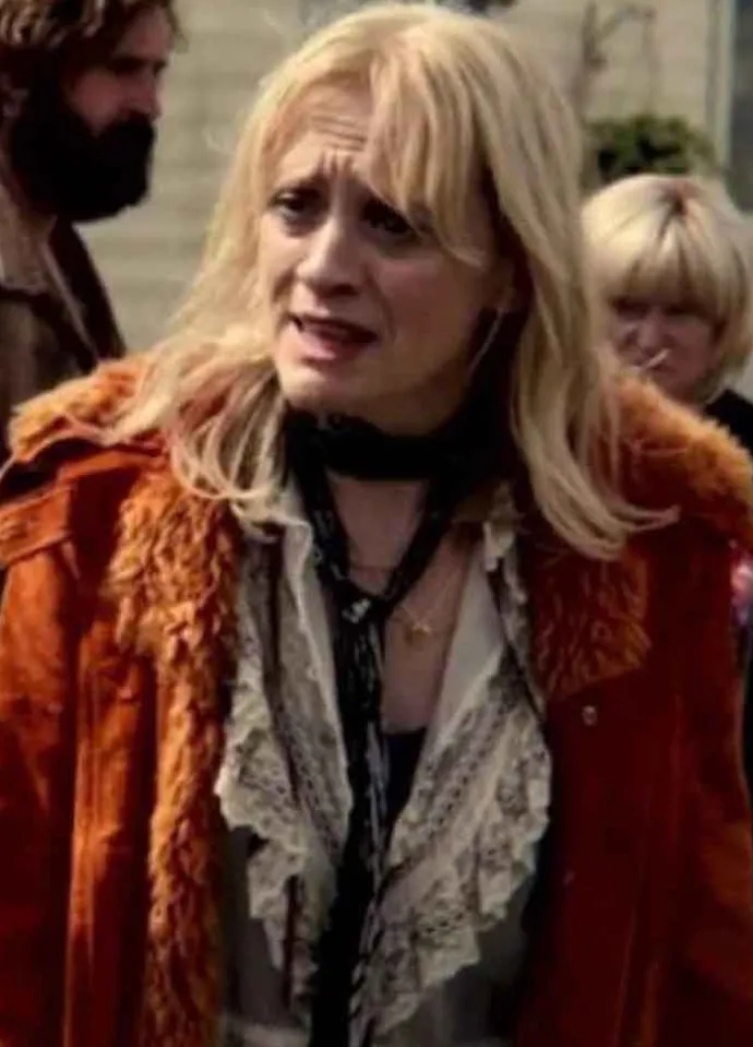Sex Education Season 2 (Erin Wiley) Anne-Marie Duff Brown Wool Coat