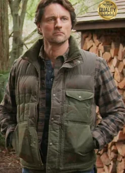 Virgin River Martin Henderson ( Jack Sheridan ) Satin Vest